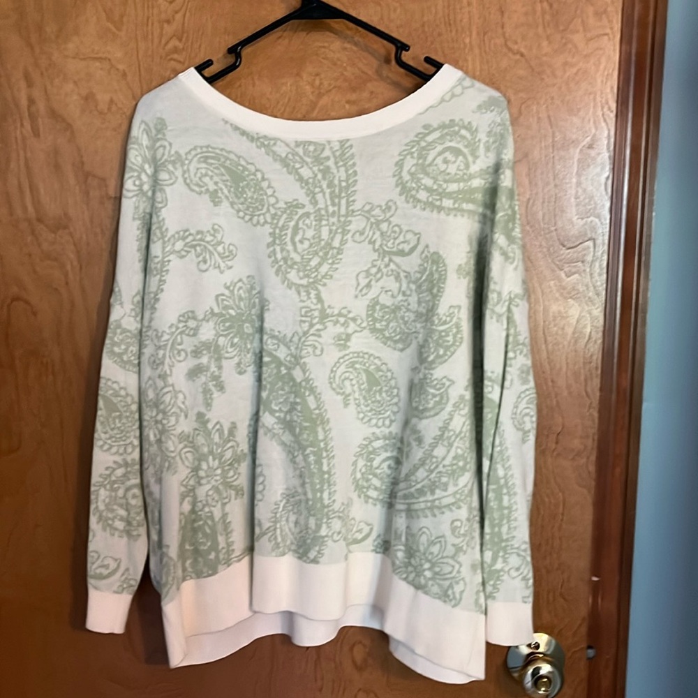 Loft sweater. Great condition. XL
